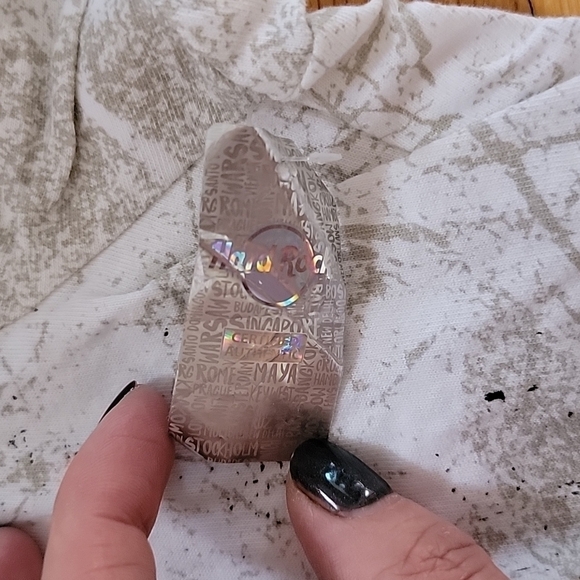 NWT HARD ROCK GUITAR COMPANY 100% Cotton SS Brussels Tee - Picture 3 of 5